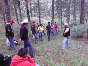 Ejidatarios de los ejidos de Amanalco conociendo la experiencia de manejo forestal en la Reserva Multifuncional “El Manantial”